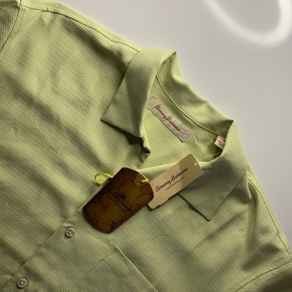 NEW Men’s Small Tommy Bahama Button Down